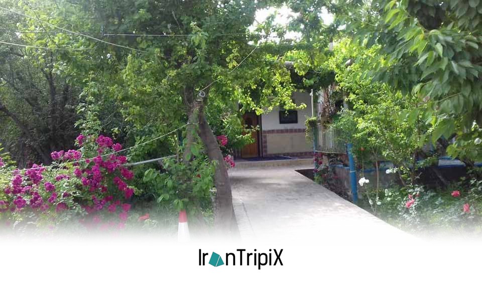 Bala Cheshmeh Bezenjan Eco Lodge